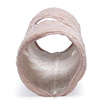 Designed by Lotte Kattentunnel Reza Roze