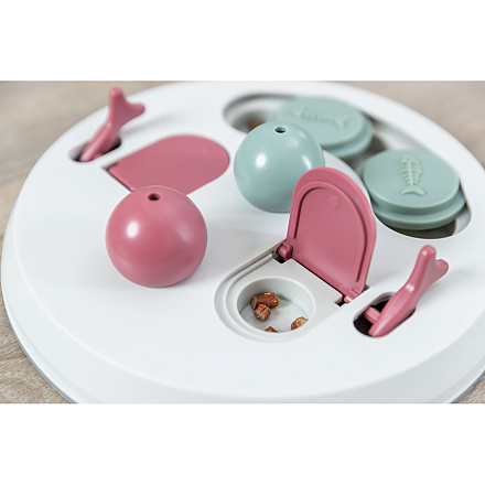 TRIXIE Cat Activity Flip Board